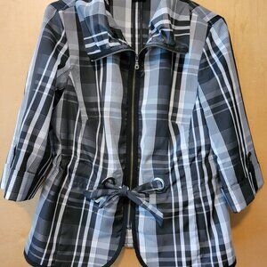 Tribal Women's Belted Top/Jacket. Black & White. Size 10.